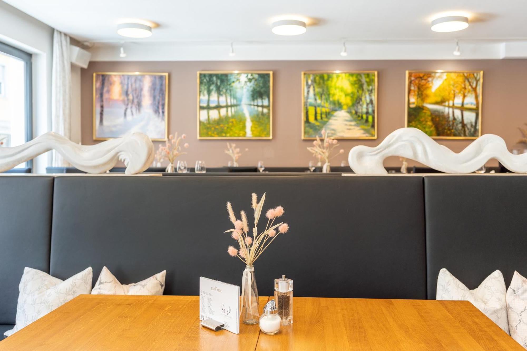 Stadthotel Reich Mellrichstadt Kültér fotó